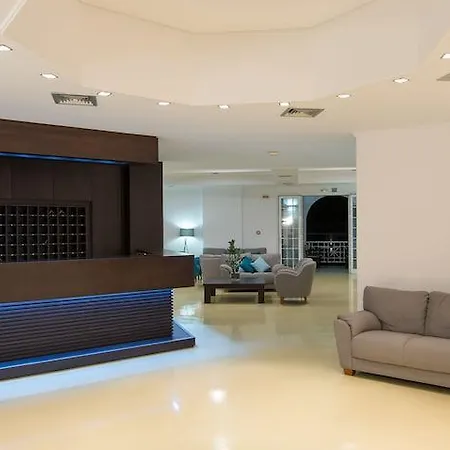 Bitzaro Palace Hotel 3*