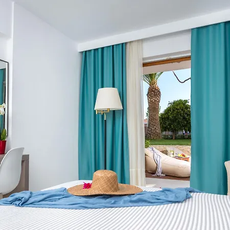 Hotel Bitzaro Palace 3*