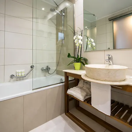 Hotel Bitzaro Palace 3*