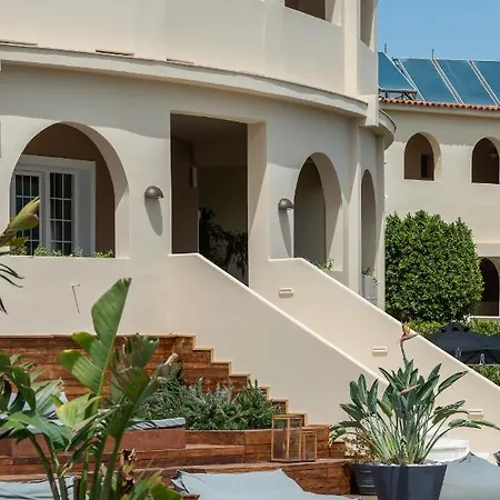 Bitzaro Palace 3*